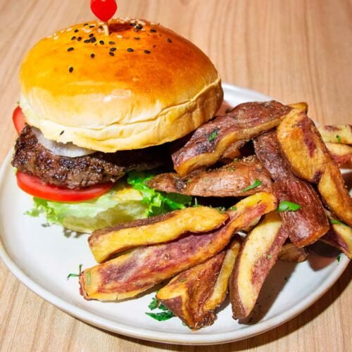 HAMBURGUESA CLÁSICA